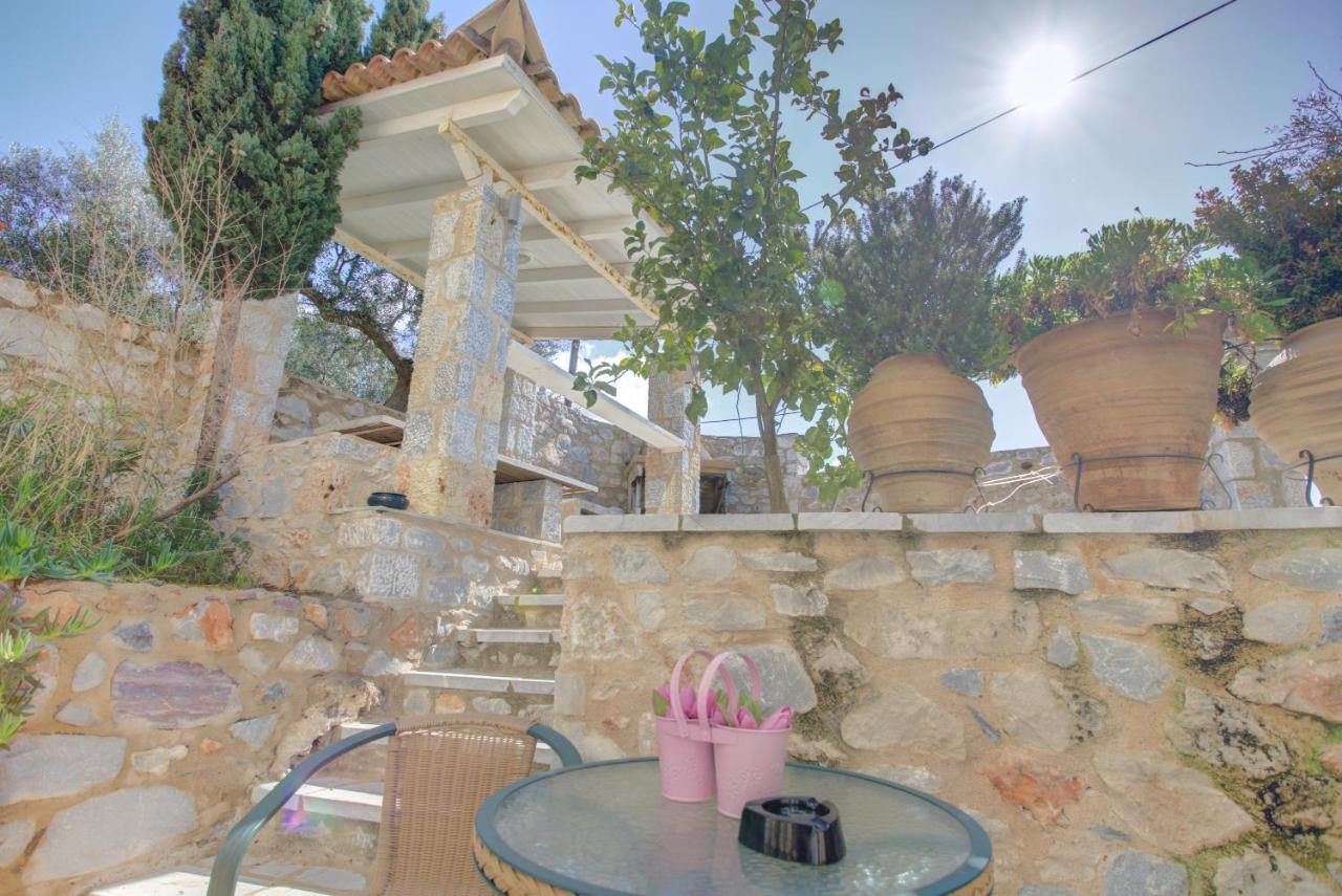 Mani Stone Towers Hotel Kotronion  Exterior photo