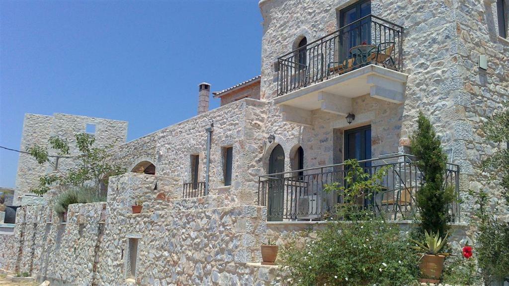 Mani Stone Towers Hotel Kotronion  Exterior photo